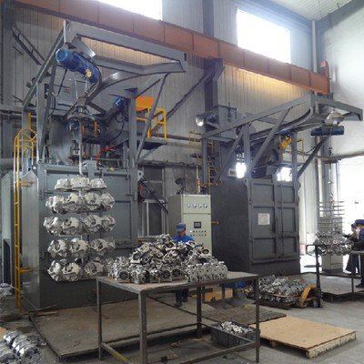 What are the main uses of the horizontal shot blasting machine?