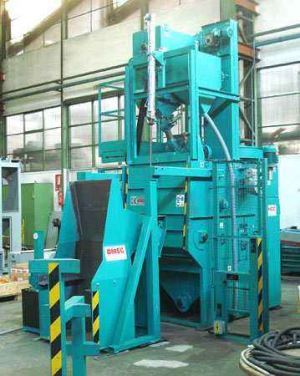 Q326 Rubber Track Shot Blasting Machine