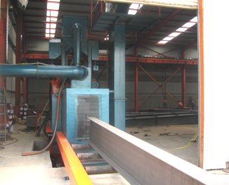 Seven characteristics of crawler sandblasting machine