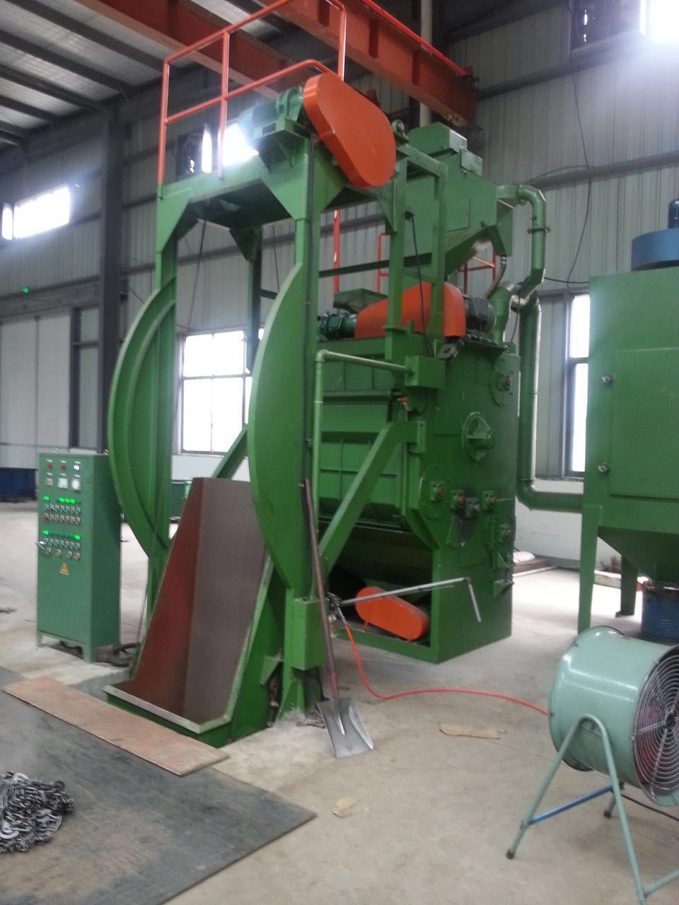 Working principle of flip track shot blasting machine
